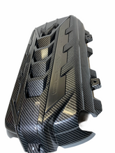 Load image into Gallery viewer, Custom Hydro Dipped 2020+ Corvette Engine Cover Carbon Fiber